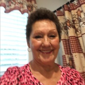 Meet your Posher, Christine